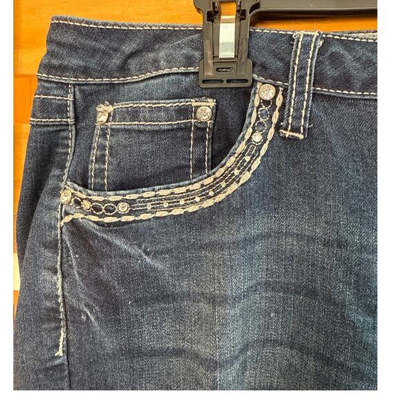 Earl Mid-Rise Straight Leg  Gem Embellished Jeans Size 10 in Blue - Picture 5 of 7